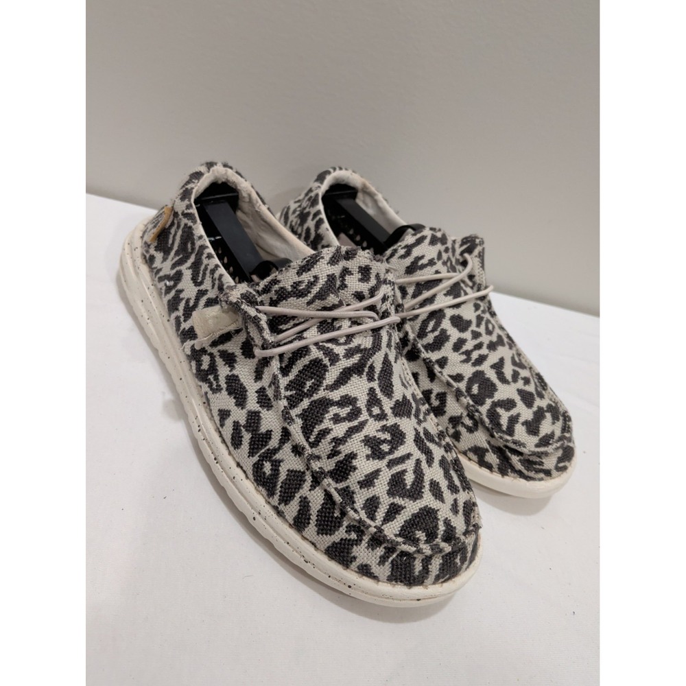 Hey Dude Shoes Womens 9  Wendy Woven Sneakers Cheetah Gray Lace Up Low Top Flats